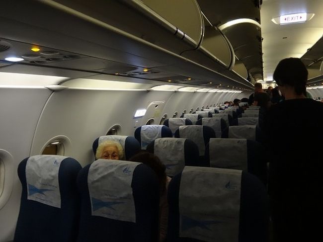 3-3の狭いシートです。