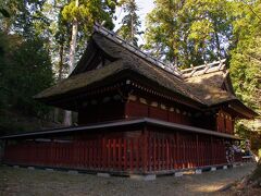 竹寺の本殿
屋根に千木のようなものがたくさん載っています。