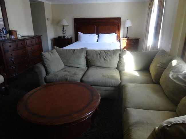 ラスベガスのホテル。<br />８０００円しか払ってないのに、スイートルームにしてくれた。<br />もう二度と泊まれないかも。