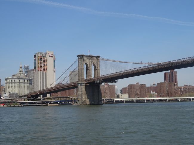 フェリーで周遊。