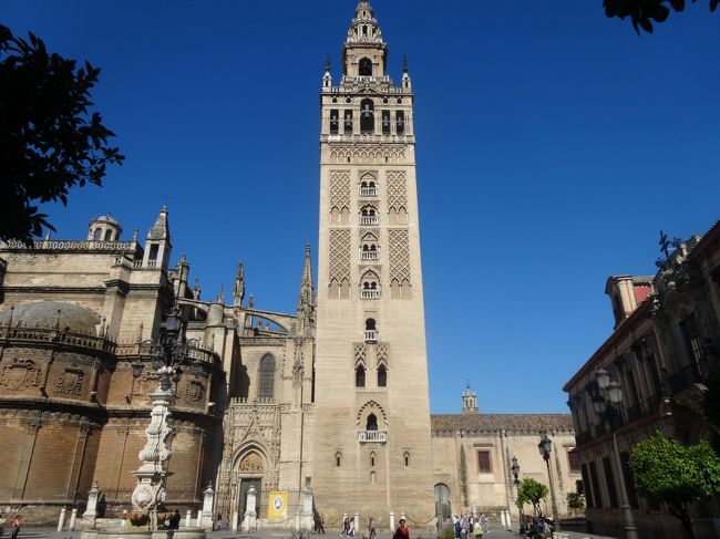 時間が無かったのでささっと観光。