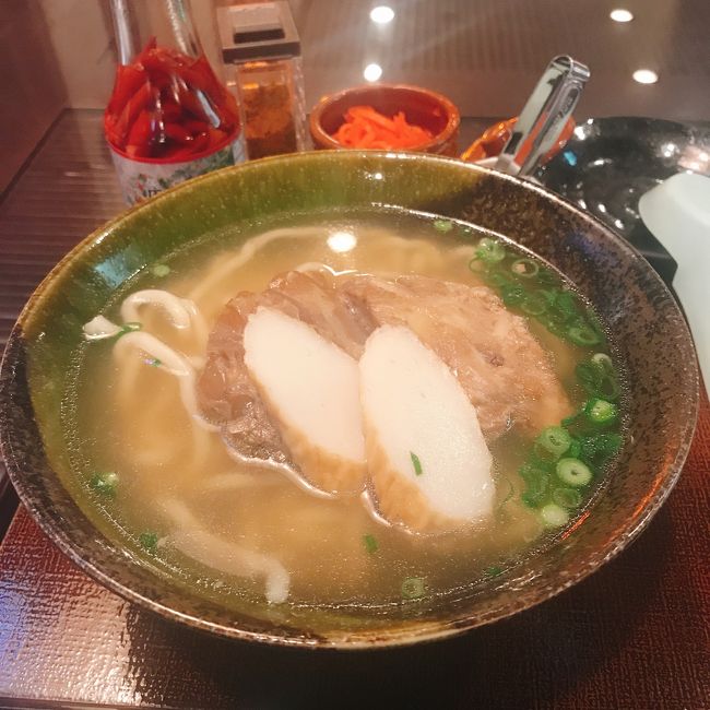 平日１４時前に行ったら他に誰もお客さんがいなくて貸切状態でした<br />今回の旅行で食事すると大体貸切状態なのはオフシーズンだからかな？<br />東京の混雑に慣れていると、このガラガラに空いている飲食店は大丈夫なのか心配になるほどでした。