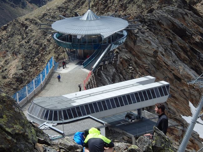 ヴルムコーゲル山頂の十字架からの眺め