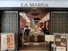 ホテルに入って左側にありました！。

「ＬＡ　ＭＡＲＥＡ」。
ランチビュッフェ１４９０円。イタリアンビュッフェです♪。９０分制ですが、安いので十分です！！！。