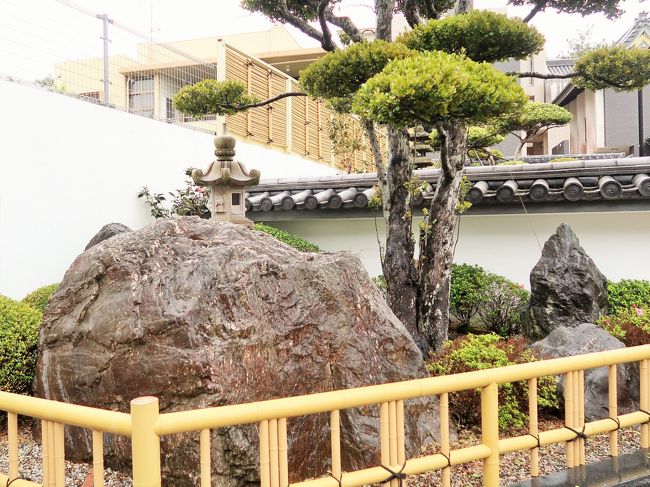 沖縄22 首里駅⇒首里城公園入口(首里杜館）歩いて20分 ☆龍潭/池