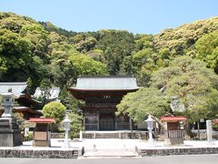 ここ、静岡市葵区にある「臨済寺」と言います。

