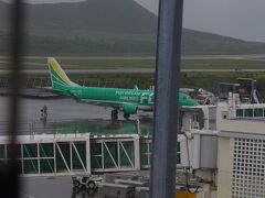 展望台に上ってみると、FDAが止まっていました。
定期便就航はないので、多分チャーター便でしょうね。