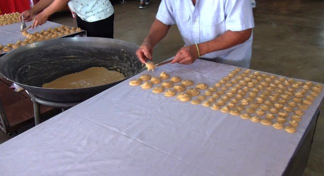 さらに、何も指示していないのに土産屋&amp;ココナッツ売場に寄っていき、元のところに戻ってきたのは10:30。<br />追加料金は取られなかったので、結果的にはかなりお得でした。