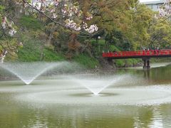 赤い橋が和気橋。