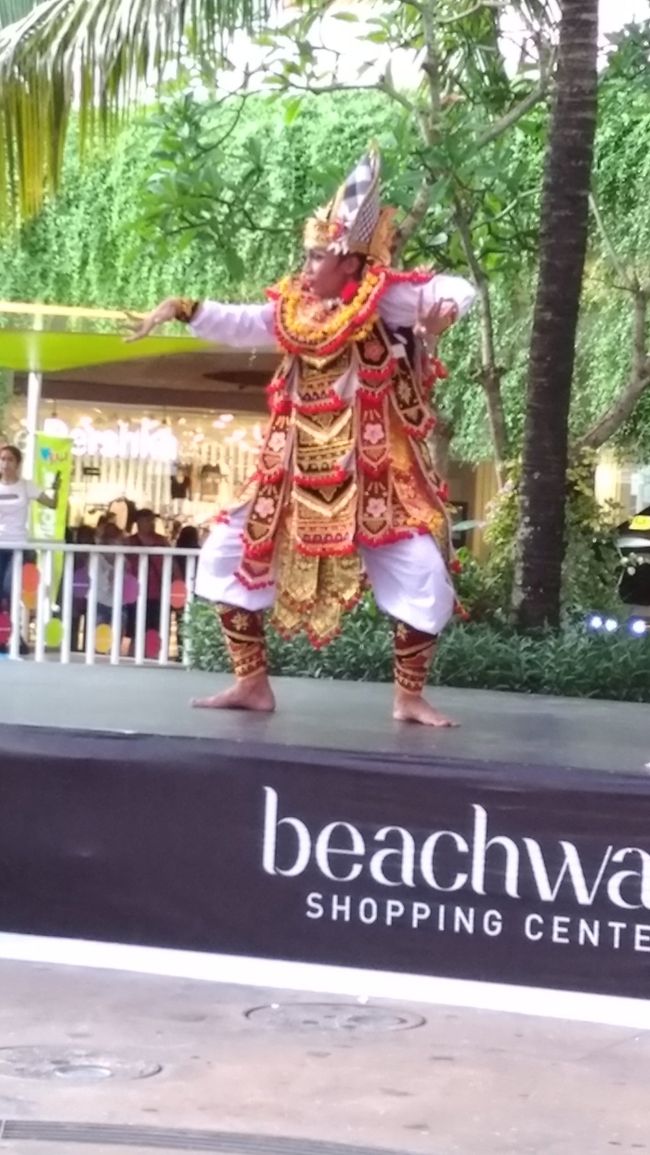 この方がトリでね！もう指先が反り返って凄いの！どれだけ練習したんだろう？