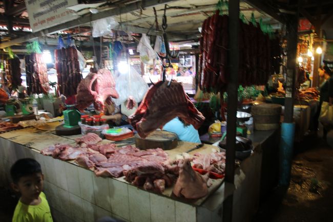 圧巻の精肉コーナー