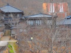 北温泉旅館風景

茶臼岳ロ－プウェイ駅から約2kmの所にある湯治場旅館「北温泉旅館」
今時分このような旅館があるとは想像だにしていなかった。
数年前から那須の北温泉行を打診されていたが、中々折り合いが
着かずやっと訪れることが出来た。