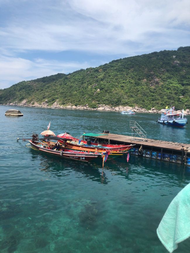 あのボートが積んでいるのはバイクのエンジン