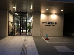 朝イチで美術館入りしたかったので前日に大阪入り。
本町のビジネスホテルに宿泊しました。