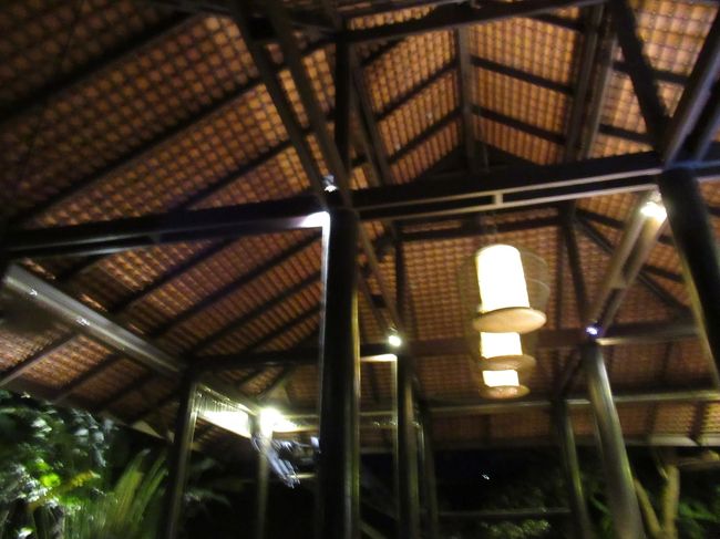 フロントで無事精算し、ついでにコンビニに寄って帰ることに