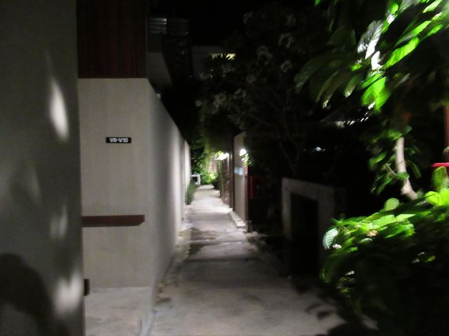 部屋へ戻って直ぐに二人共バタンＱ（死語）<br />朝からバタバタであっという間に2日目も終了<br />∧( 'Θ' )∧<br />まだまだこの旅の序奏のようなものです( ´ ▽ ` )ﾉ<br /><br />明日はどんな冒険が待ってるんだろう<br />(((o(*ﾟ▽ﾟ*)o)))♡<br />明日が本当のサムイのメイン^_−☆<br /><br />この辺でお休みなさ…(@￣ρ￣@)<br /><br /><br />遅～いUPですみませんm(_ _)m<br />3日目も出来次第アップします！<br />…するつもりです(￣▽￣)<br /><br />乞うご期待（＾Ｏ＾☆♪