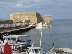 イラクリオンの港オールドハーバーにはベネチア時代の要塞
Castello del Molo (Koules)　Koules Fort 

イラクリオン港の西側防波堤
