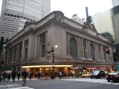 グランドセントラル駅略してグラセン到着。この頃には雨は上がってました。
地下鉄博物館のギフトショップにお土産探しに行きます。