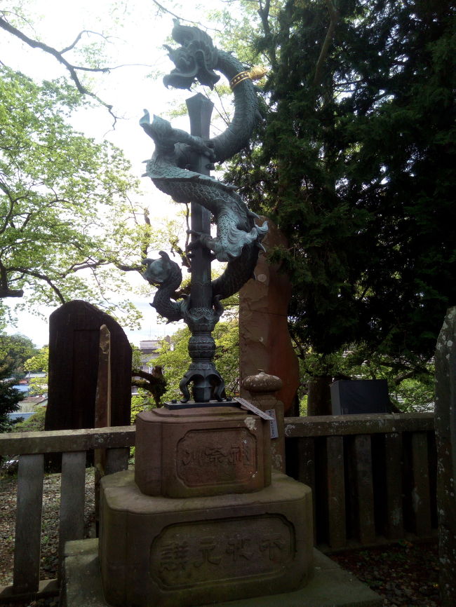 龍の置物がありました。