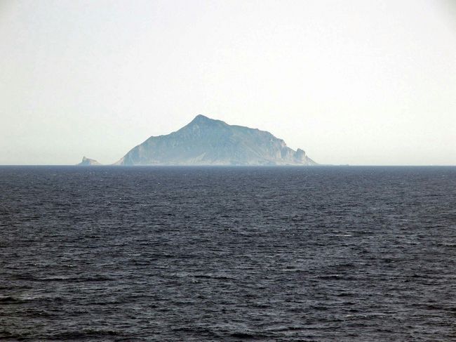 マレッティモ島はトラーパニから船で1時間くらいの距離です。昔トラーパニに行ったことがあって、美しいサリーネ（塩田）を見に行きました。「ニュー・シネマ・パラダイス」という映画で有名なジョゼッペ・トルナトーレの「みんな元気」という映画があり、トラーパニに住む年老いた父親（マルチェロ・マストロヤンニ）が、妻の墓参りをした後にイタリア中に住む子供たちを驚かそうと訪ね歩くのですが、それぞれに家庭に問題を持っていることが分かります。