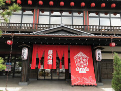 秩父神社から西武秩父駅も戻りました。
昨年出来た「祭りの湯」を外から見学です