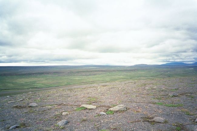 この後は全く人影のない内陸部と別れ、舗装道路の1号線と合流して
