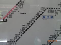 この区間がいわゆる秘境駅といわれる場所がが多くあります