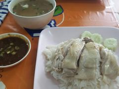 外食は 2軒。

2日目の昼にバイレイ。
まあソーソー。