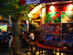 通りすがりのカフェ

★Nh?t long coffee
29-1 Hàng Phèn, Hàng B?, Hoàn Ki?m, Hà N?i, ベトナム
nhatlongcafe.vn

Hàng Phèn通りとbat suの交差の角にある。
少し西洋風なカフェ