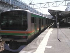 上野東京ラインの列車です。

上野東京ラインも湘南新宿ラインも車両としては一緒ですが、昔風に言えば湘南電車…でしょうか(^_^;)