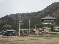 私はバスで勝山駅に戻ります。
途中、越前大仏の横も通りました。