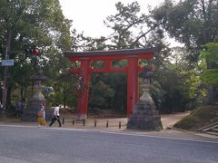 春日大社参道、一の鳥居。
