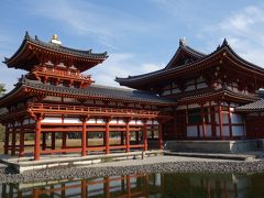 京都南部をさらに南下し、宇治の平等院にやってきました。
以前訪れた際は、改修前の茶色い建物でしたが、平成の大改修後は初訪問となります。