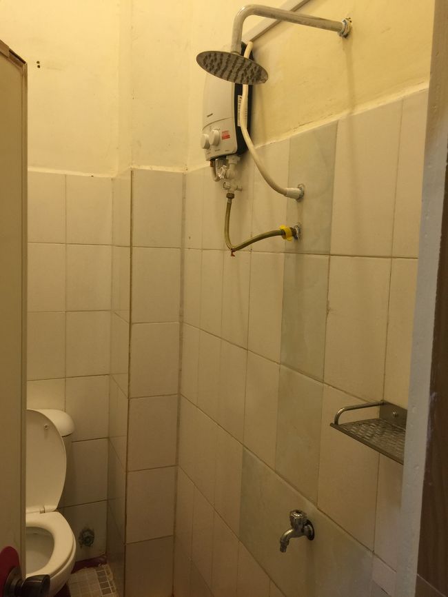 コーケーゲストハウスのホットシャワーです。