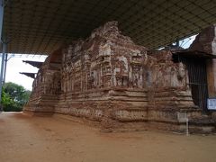 ポロンナルワの遺跡群最北にあるティワンカ・ピリマゲ寺院（北院）です。