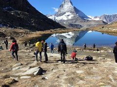 3000mの高地ですが寒くもないし、涼しくて気持ち良いという感じです。ダウンを着ていましたがそこまで必要ありません。10月ということで山の寒さを心配していましたが、天気が良かったからか、全く問題ありませんでした。