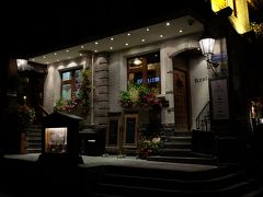 最終日の夕食は、ホテルの近くのHotel Julen Zermattのレストランでいただきました。インターネットで探したラム料理が美味しいというレストランです。予約してなかったけれどもなんとか入れてくれました。