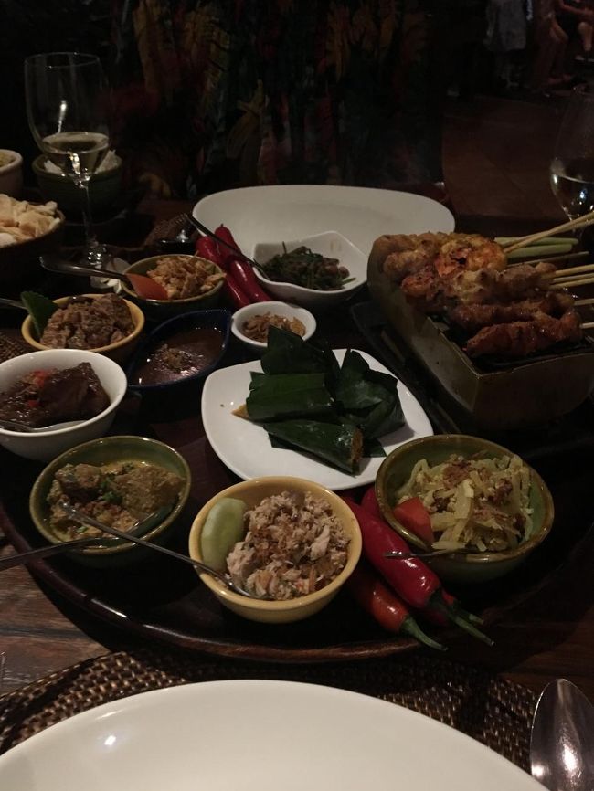 セットメニュを注文しましたがお腹いっぱいになりました