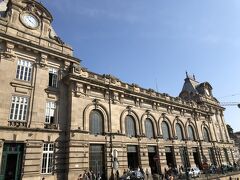 歩いてほどなくサンベント駅。