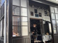 ナザレで食事をするならやはり魚。
地元っぽい店がみつかった。