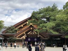 名古屋学院大学は熱田にある。
せっかくなので熱田神宮に参拝。