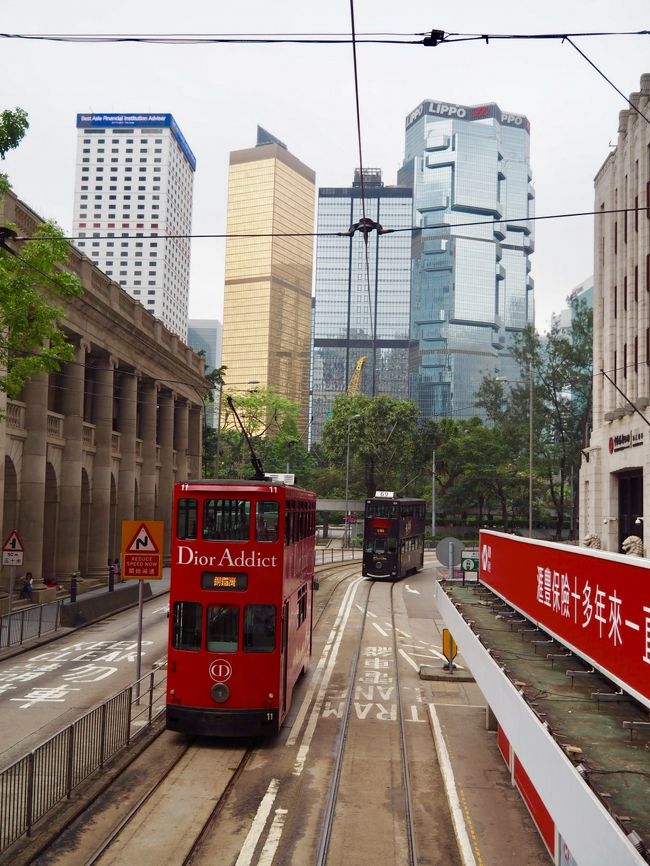 セントラルの辺りは近代的でキラキラしたビルがたっくさん。<br /><br />