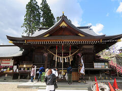 　城跡公園の入り口わきにある桜山神社です。ここも毎回盛岡に来た時は訪れています。というよりもここは必ず通るのです。