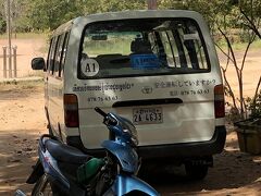 コーケー遺跡からさらに2時間半ほど走ってプレアヴィヒア寺院。