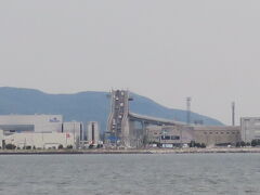 ベタ踏み坂で有名な「江島大橋」を越えて、ついに島根入り。これまで、日本各地あちこち行きましたが、唯一行ったことがなかった島根県入りです。これで、４７都道府県制覇となりました。