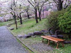 5日目　5月1日　7：00　高松公園

雨が降っていたのでのんびり5時半起床。
朝の散歩に高松公園に立ち寄った。


駐車場　有り

