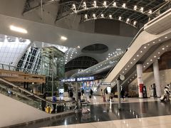 仁川国際空港駅にやって来ました。
単純暇潰し感覚でフラフラと。