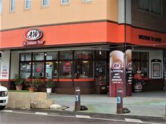A&W（エンダーと呼ばれてます）
日本では沖縄でしか味わえないバーガーショップ。