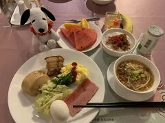 明日は早朝にタクシーで空港へ向かうので、これが最後の朝食です。

あっという間の台湾です。