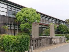 明倫学舎へやってきました。
有料ゾーンと無料ゾーンに分かれています。今回は無料ゾーンへ。